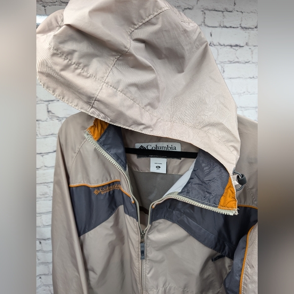 Men's Columbia windbreaker - Picture 7 of 11